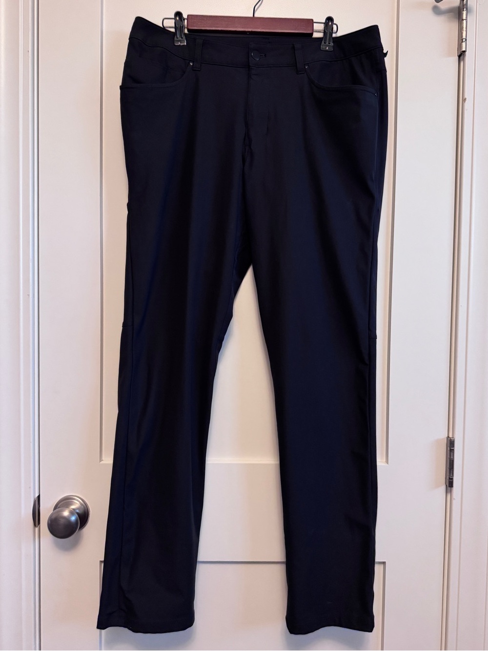 Lululemon ABC Pants Men's 34x33 black straight Slim fit golf chino trouser